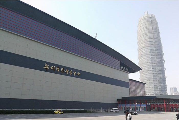 ���݇��H��չ����