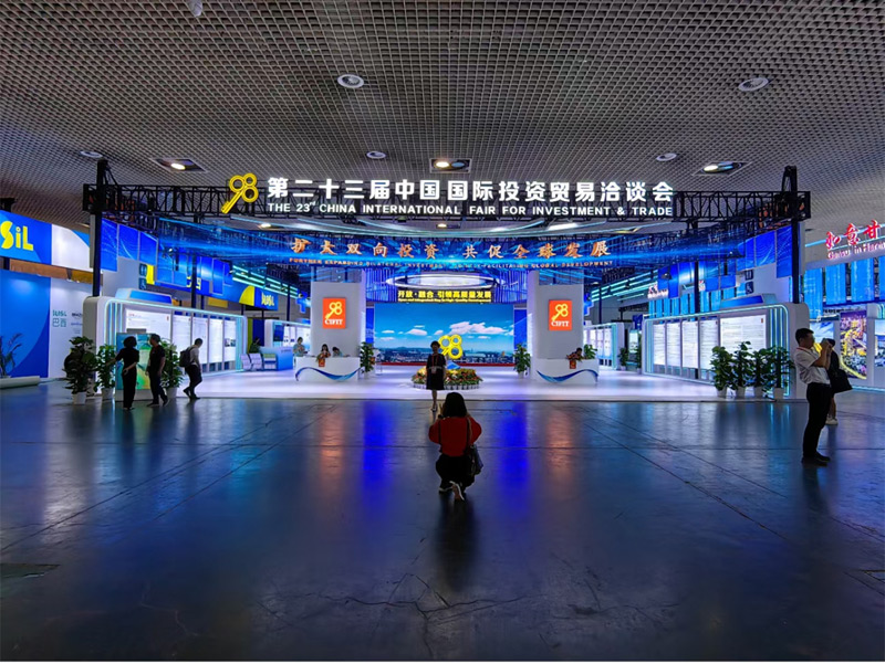 ��������M��չ�[չ�_����