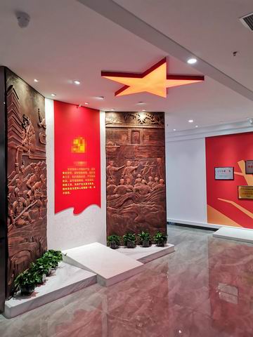 ������I(y��)�h���Ļ�չ�d,�hȺ����(w��)����